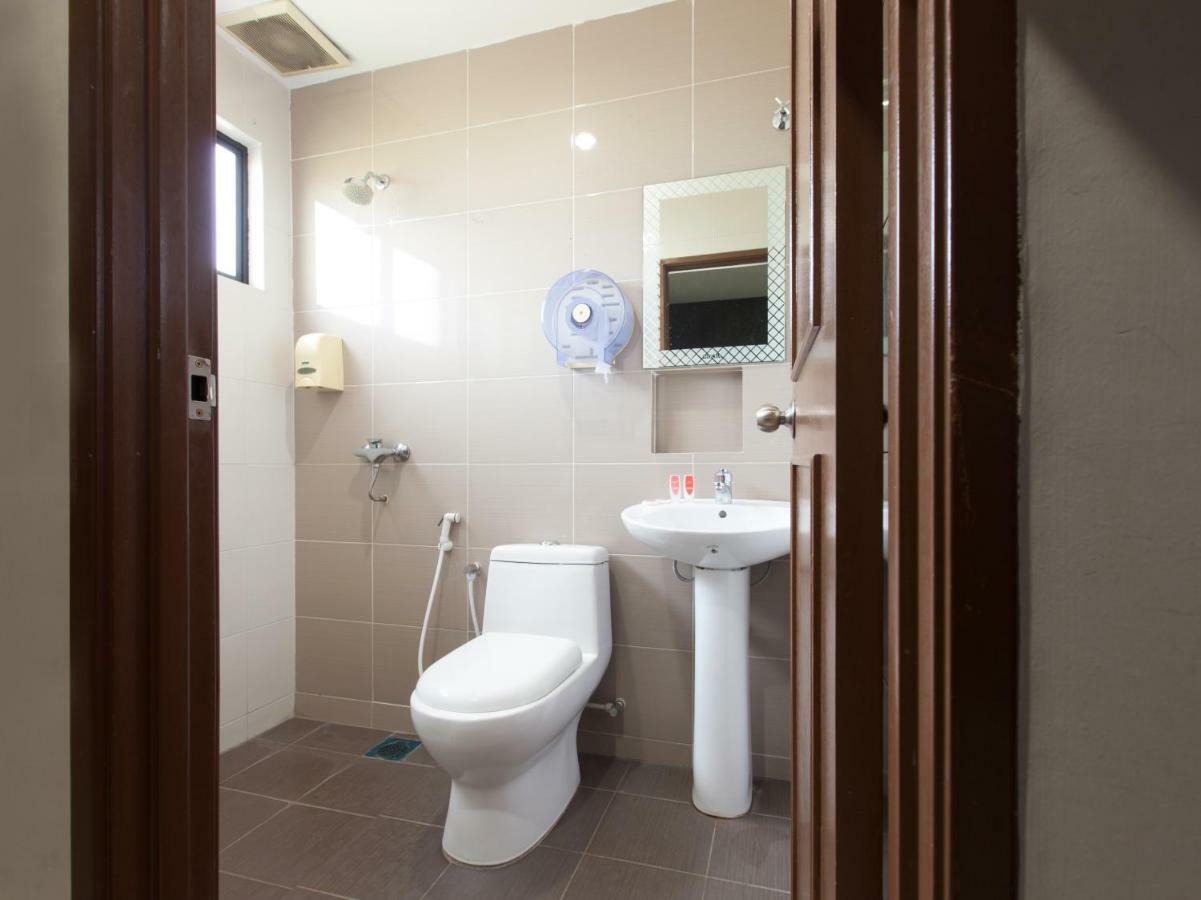 Super Oyo 1163 Hotel Pulai Ipoh Eksteriør bilde
